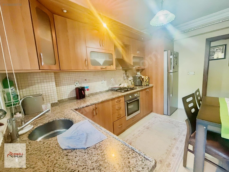 Sahile Askeriyeye Adliyeye Yürüme Mesafesinde Satılık 3+1 — fotoğraf 17