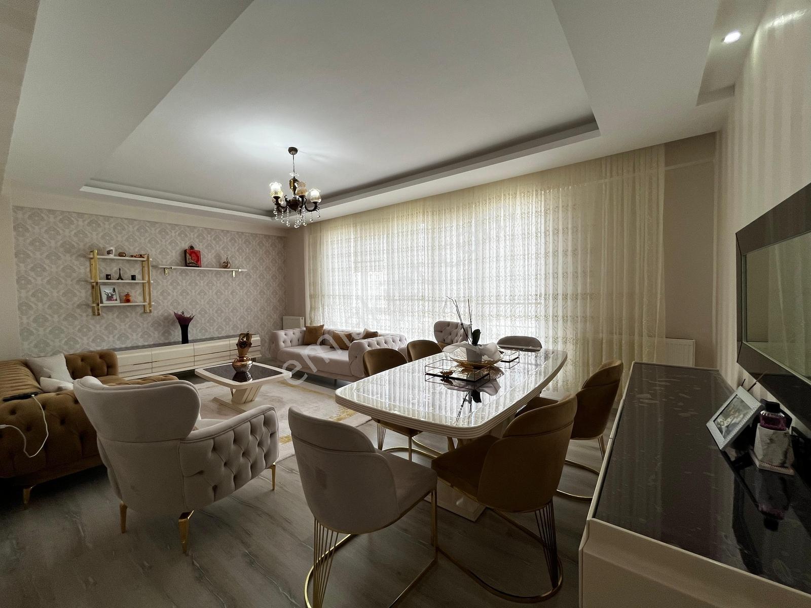 Eras Gayrimenkul'den Araştırma Civarı Satılık 3+1 Daire