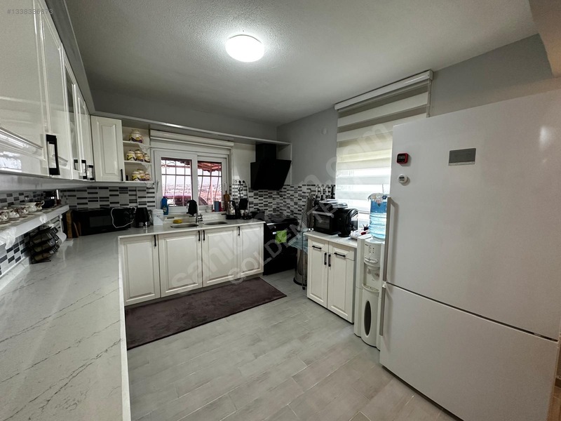 Cenk Onurkent Sitesinde Manzaralı, Geniş Villa — fotoğraf 7