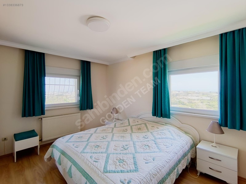 Cenk Onurkent Sitesinde Manzaralı, Geniş Villa — fotoğraf 11