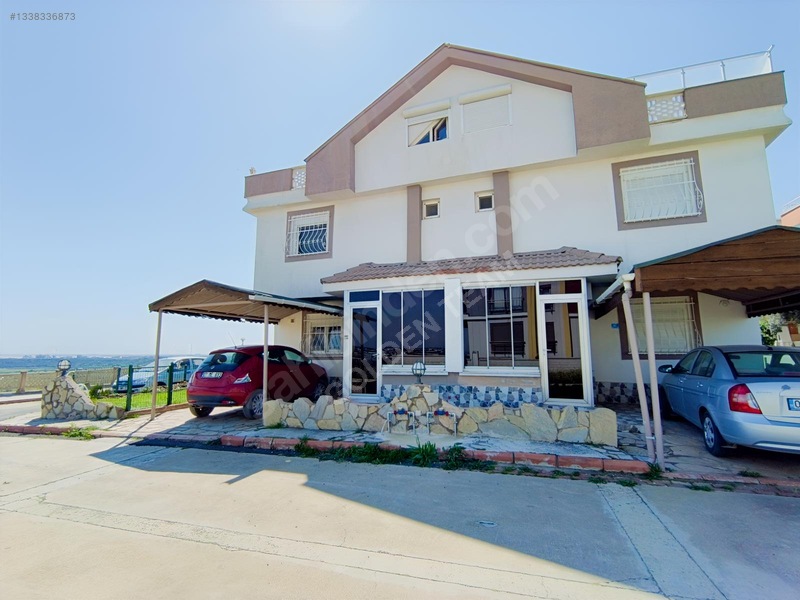 Cenk Onurkent Sitesinde Manzaralı, Geniş Villa — fotoğraf 22