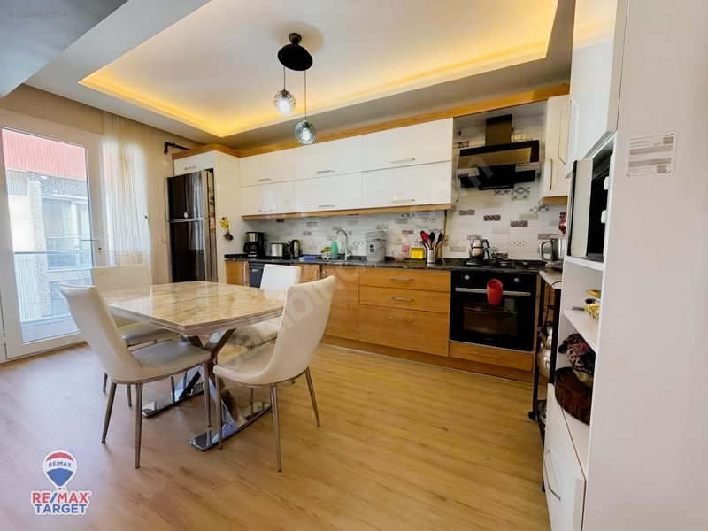 Karşıyaka Yenı Gırne De 3+1 Kış Balkonlu Dubleks 154 M² Daire — fotoğraf 4