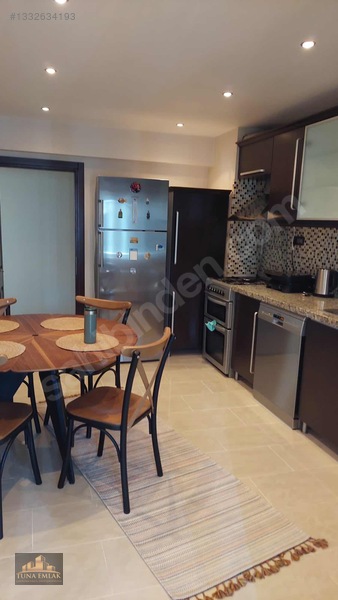 Esenlerde Site İçerisinde Güney Cepheli Özel Yapım 168 M2 Daire — fotoğraf 8