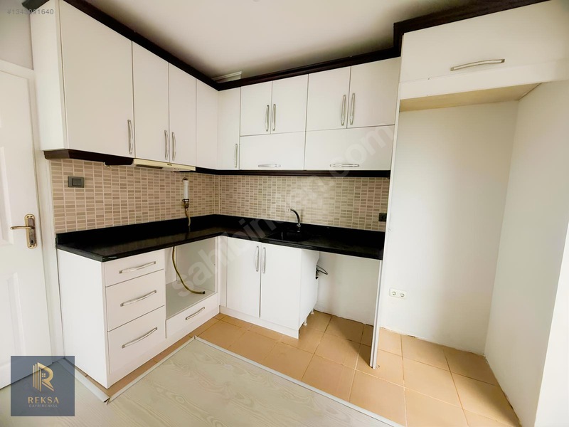 Reksa'dan Merkezde 3+1 Satılık Daire — fotoğraf 8
