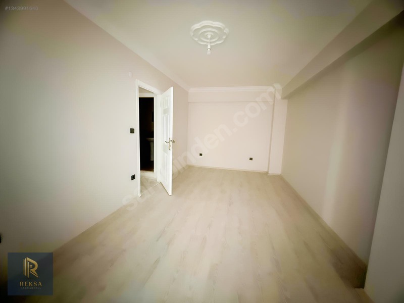 Reksa'dan Merkezde 3+1 Satılık Daire — fotoğraf 13