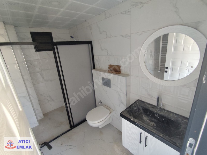 Sarıçam'da Kiralık 1+1 Daire: Merkezi Konum, Doğalgaz Kombili — fotoğraf 3