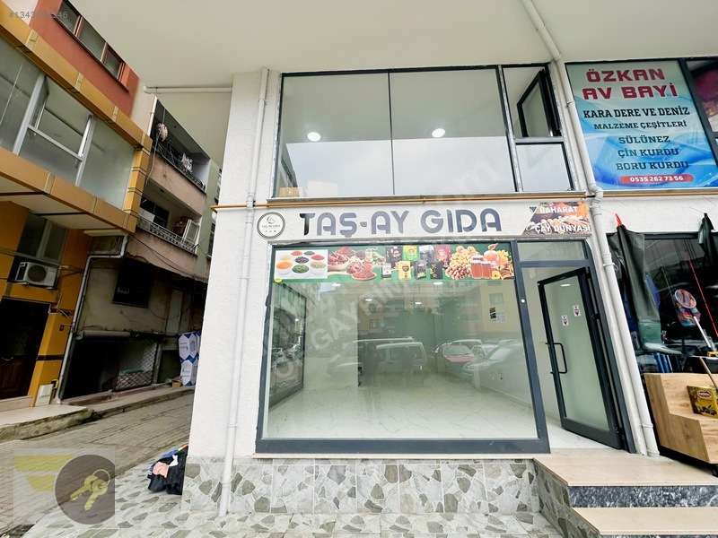 *of Gayrimenkul*ilçe Merkezi 140m2 Köşe Başı Kiralık Dükkan — fotoğraf 6