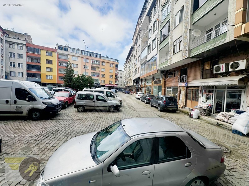 *of Gayrimenkul*ilçe Merkezi 140m2 Köşe Başı Kiralık Dükkan — fotoğraf 12