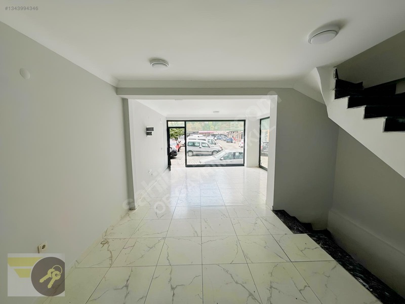 *of Gayrimenkul*ilçe Merkezi 140m2 Köşe Başı Kiralık Dükkan — fotoğraf 13
