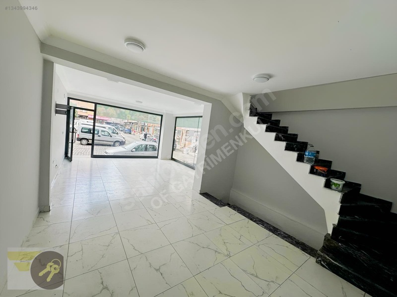 *of Gayrimenkul*ilçe Merkezi 140m2 Köşe Başı Kiralık Dükkan — fotoğraf 14