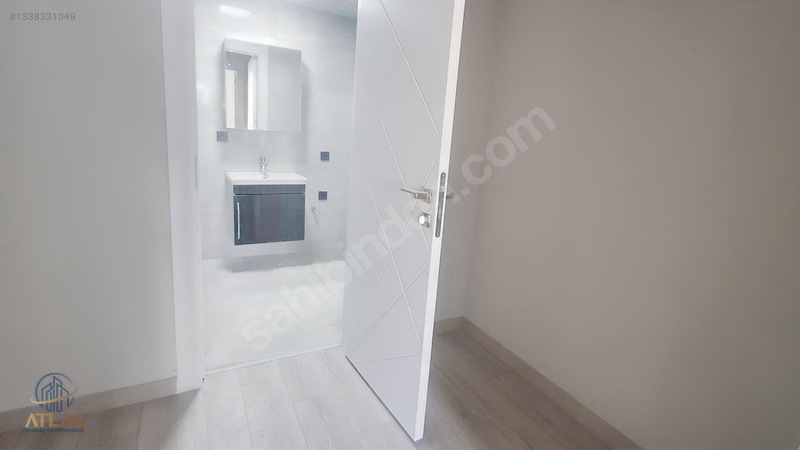 Aşağıyahyalar'da Kapalı Otoparklı Kilerli 4+1 Lüx Daire — fotoğraf 26