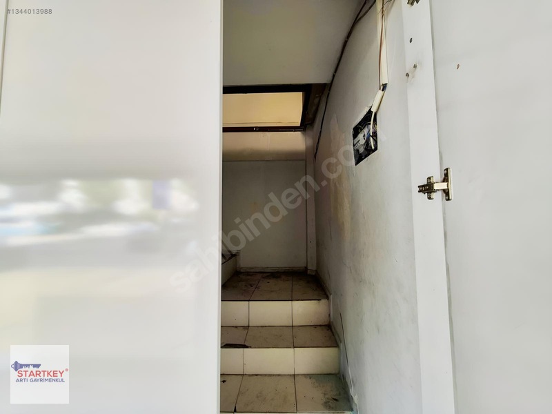 Karşıyaka Rüştü Şardağ Caddesinde Ana Cad. Üzeri Kiralık Dükkân — fotoğraf 11
