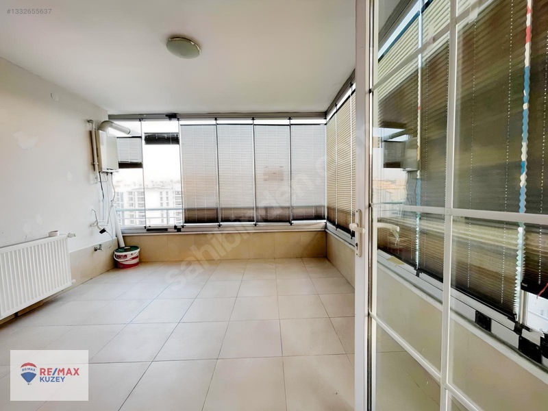 Remax Nevin' Den Derebahçe' De Site İçi Satılık 4+1 Daire — fotoğraf 8