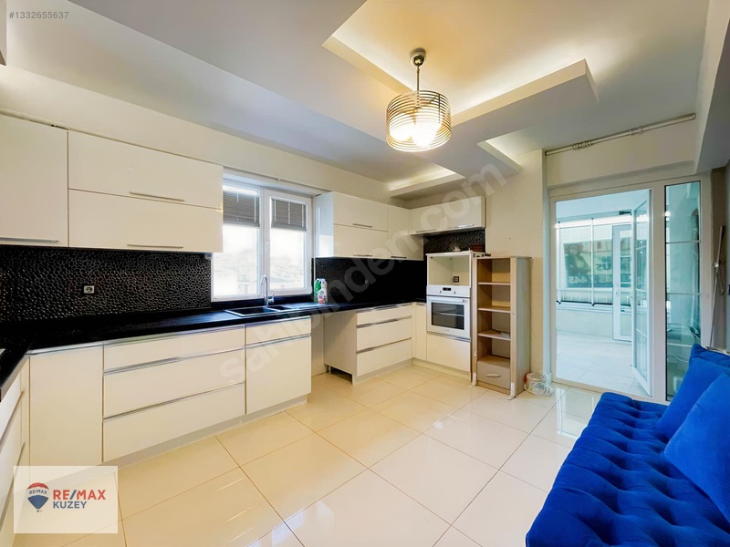 Remax Nevin' Den Derebahçe' De Site İçi Satılık 4+1 Daire — fotoğraf 10