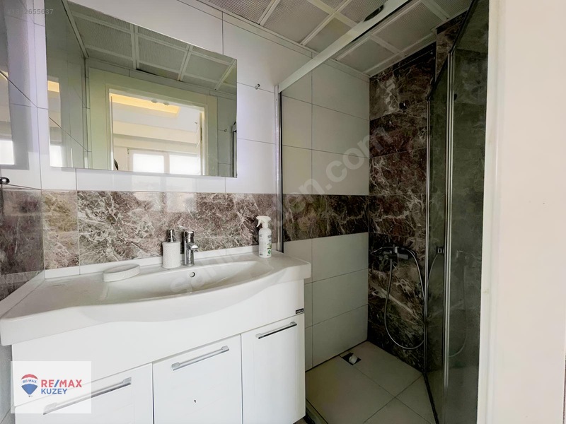 Remax Nevin' Den Derebahçe' De Site İçi Satılık 4+1 Daire — fotoğraf 24