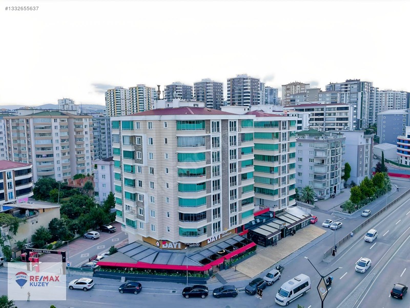 Remax Nevin' Den Derebahçe' De Site İçi Satılık 4+1 Daire — fotoğraf 28
