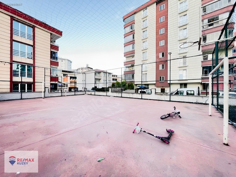 Remax Nevin' Den Derebahçe' De Site İçi Satılık 4+1 Daire — fotoğraf 34