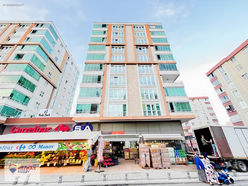 Remax Nevin' Den Derebahçe' De Site İçi Satılık 4+1 Daire — fotoğraf 35