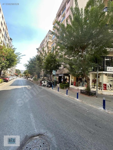 Gül Sokak'ta Merkezi Konumda Zeminkat Daire 2 + 1 — fotoğraf 6