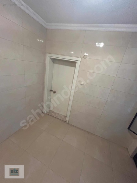 Gül Sokak'ta Merkezi Konumda Zeminkat Daire 2 + 1 — fotoğraf 7