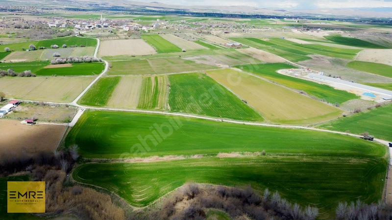 Emre Gm/den Merkez Beşik'te 15 Km Şehir Ve Cip Barajı Manzaralı — fotoğraf 9