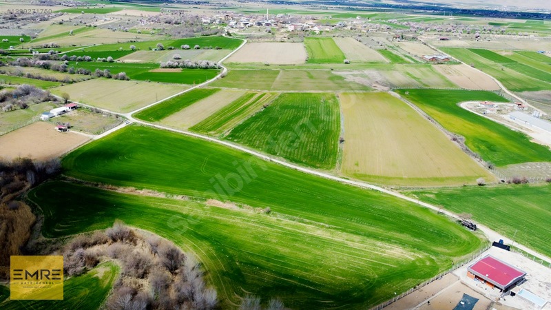 Emre Gm/den Merkez Beşik'te 15 Km Şehir Ve Cip Barajı Manzaralı — fotoğraf 10