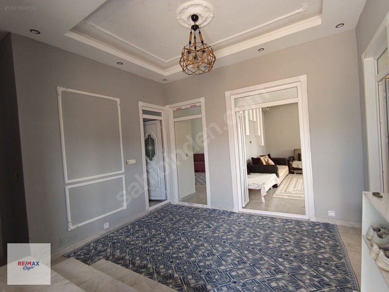 Remax Özgür'den Yukarıarıl Da Havuzlu Bağ Evi & Bahçe — fotoğraf 32