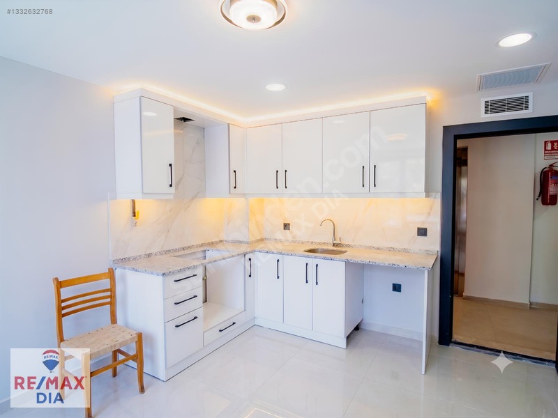 Re/max Dıa'dan Düzce Rasim Betir Bulvarında 1+1 Satılık Daire — fotoğraf 9