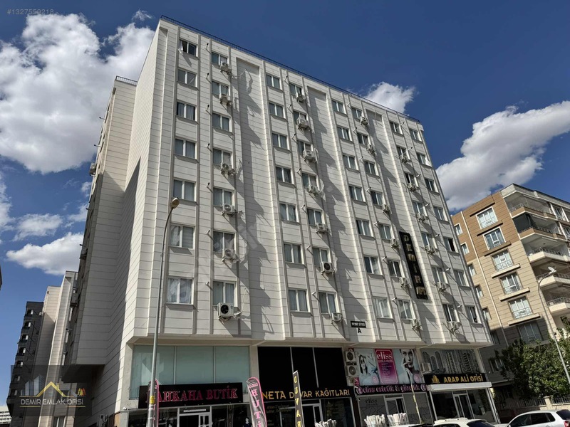 Demir Emlak'tan Kiralık Karşıyaka'da 1+1 Eşyalı Daire — fotoğraf 7