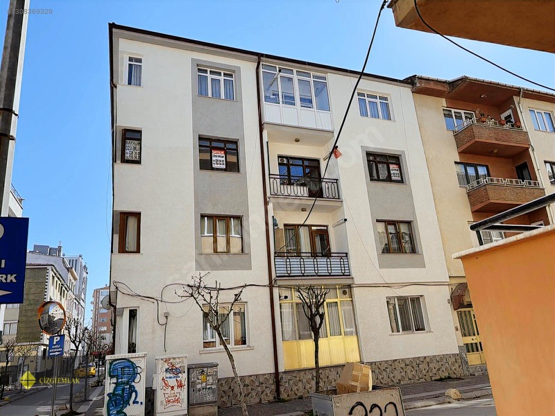 Çizgi Emlak'tan Kızılcıklı/istasyon Yakını Köşe Satılık 2+1(boş) — fotoğraf 12