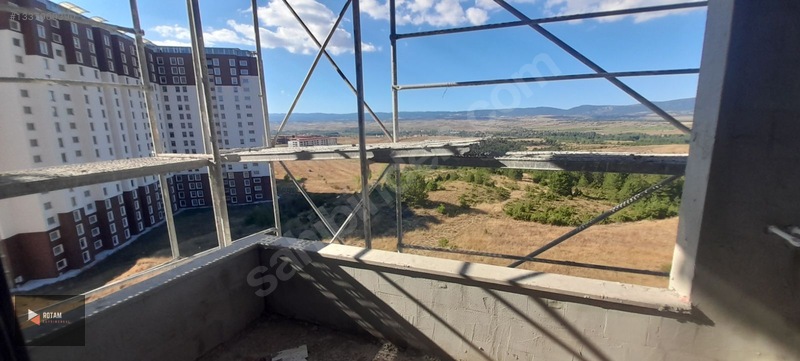 Üniversite İle Komşu Satılık 1+1 (balkonlu)ara Kat Daire — fotoğraf 4