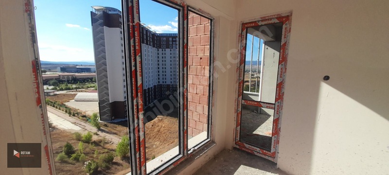 Üniversite İle Komşu Satılık 1+1 (balkonlu)ara Kat Daire — fotoğraf 11