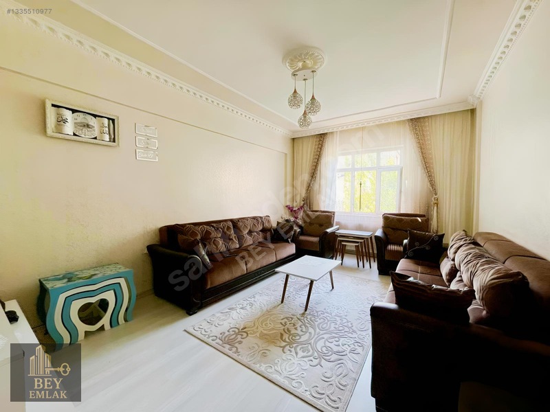 Ataşehir'de Satılık 3+1 Ara Kat İçi Yapılı Daire — fotoğraf 5