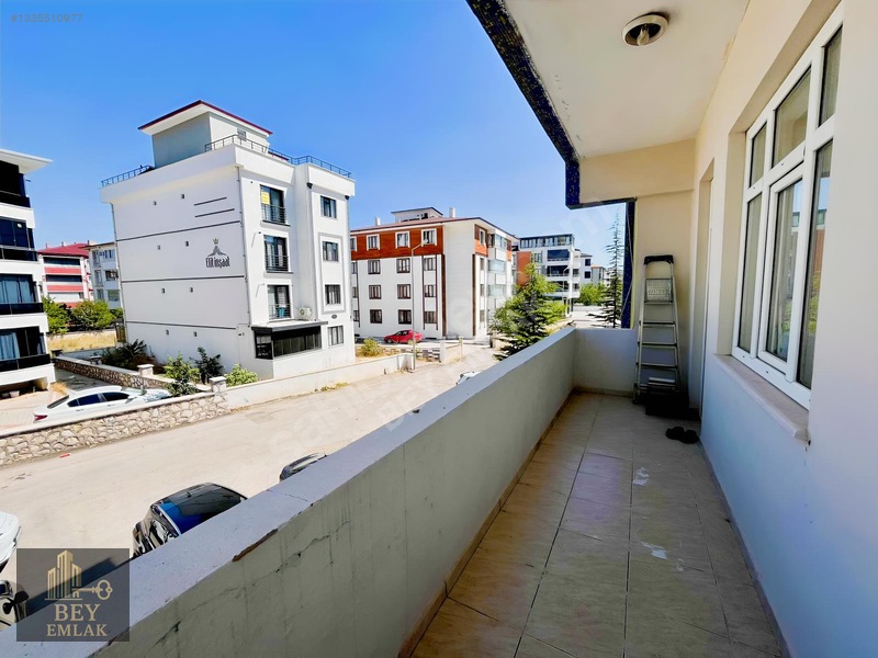 Ataşehir'de Satılık 3+1 Ara Kat İçi Yapılı Daire — fotoğraf 14