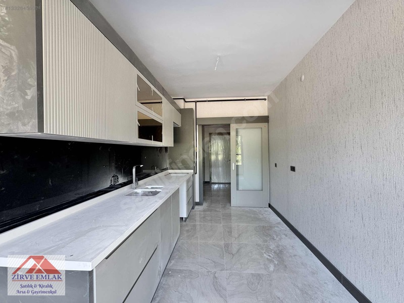Zirveden Yeni Binada, Bağımsız Mutfaklı Sıfır Kiralık 2+1 Daire — fotoğraf 4
