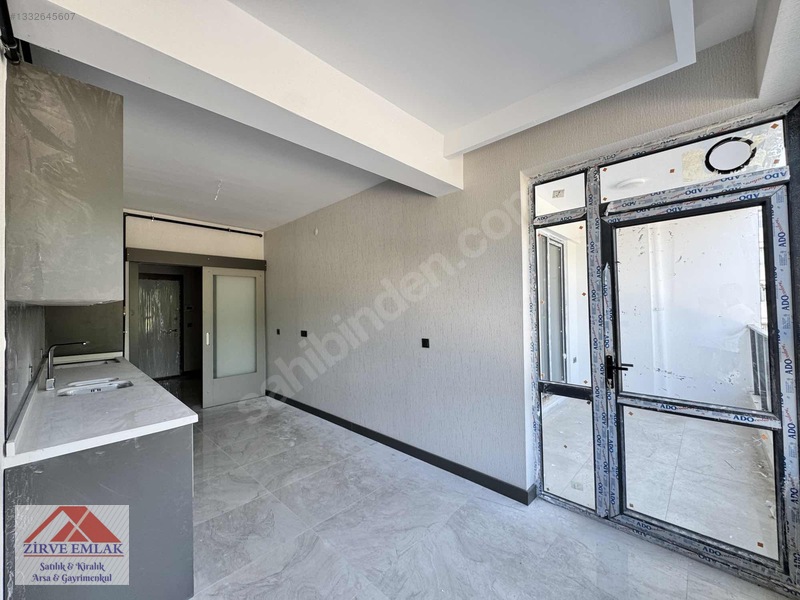 Zirveden Yeni Binada, Bağımsız Mutfaklı Sıfır Kiralık 2+1 Daire — fotoğraf 5