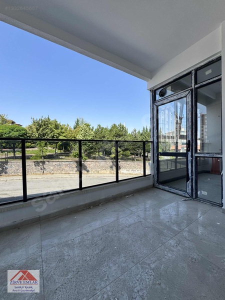 Zirveden Yeni Binada, Bağımsız Mutfaklı Sıfır Kiralık 2+1 Daire — fotoğraf 10