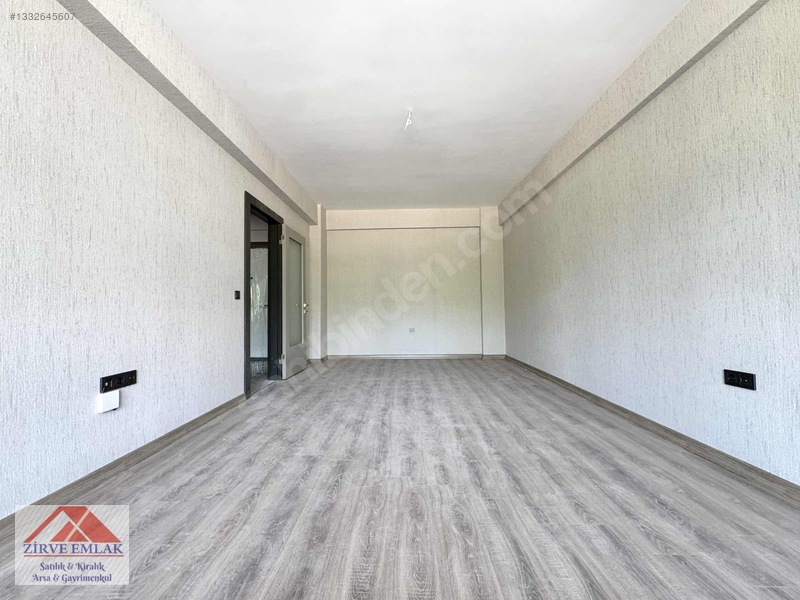 Zirveden Yeni Binada, Bağımsız Mutfaklı Sıfır Kiralık 2+1 Daire — fotoğraf 12