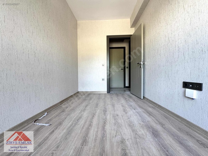 Zirveden Yeni Binada, Bağımsız Mutfaklı Sıfır Kiralık 2+1 Daire — fotoğraf 14