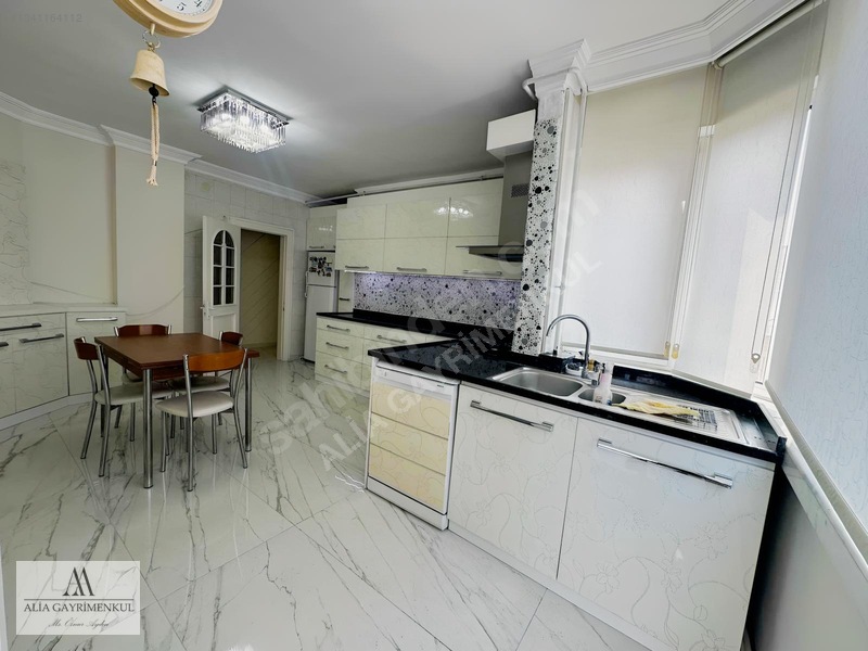 Yenişehir Palmiye Mahallesi 4+1 Masrafsız Daire — fotoğraf 3