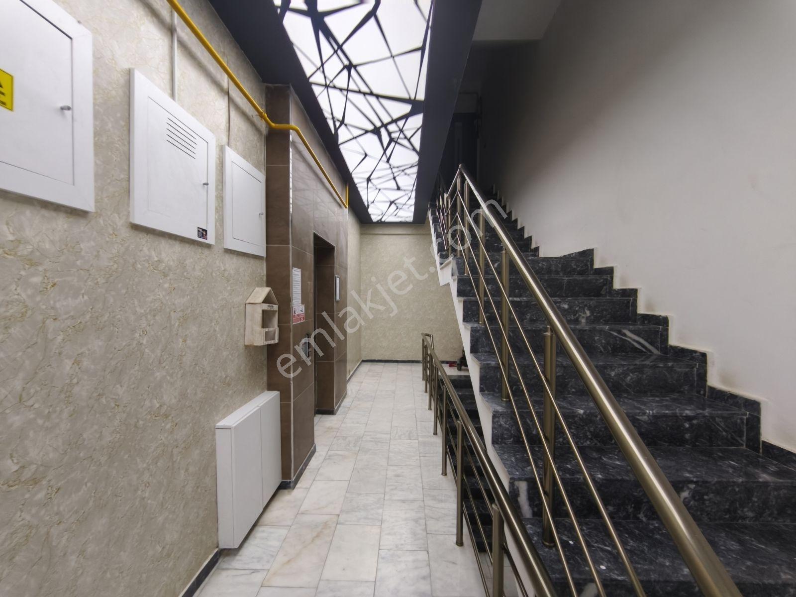 Dinçer Sancı Dan Samsun Mevlana Da Geniş, Cam Balkonlu 1+1 — fotoğraf 4