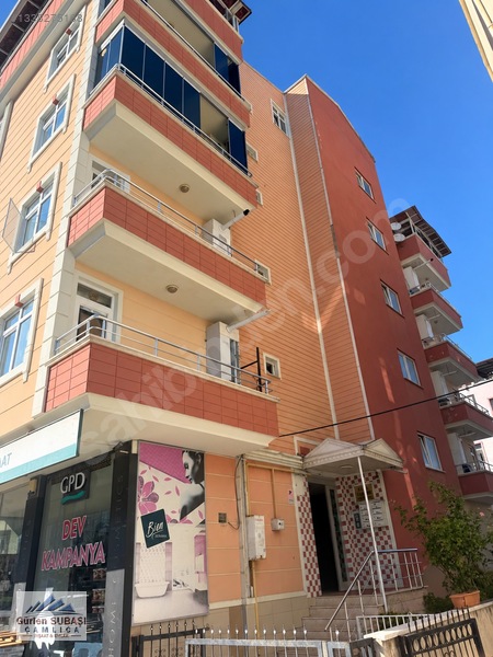 Tramvaya Cephe Atakumun Merkezinde Masrafsız 2+1 Kiralık Daire — fotoğraf 4