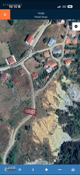 Köy İçinde Satılık 331 Metre Kare