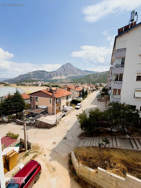 Eğirdir Göl Manzaralı Ara Katta Satılık 3+1 Daire — fotoğraf 7