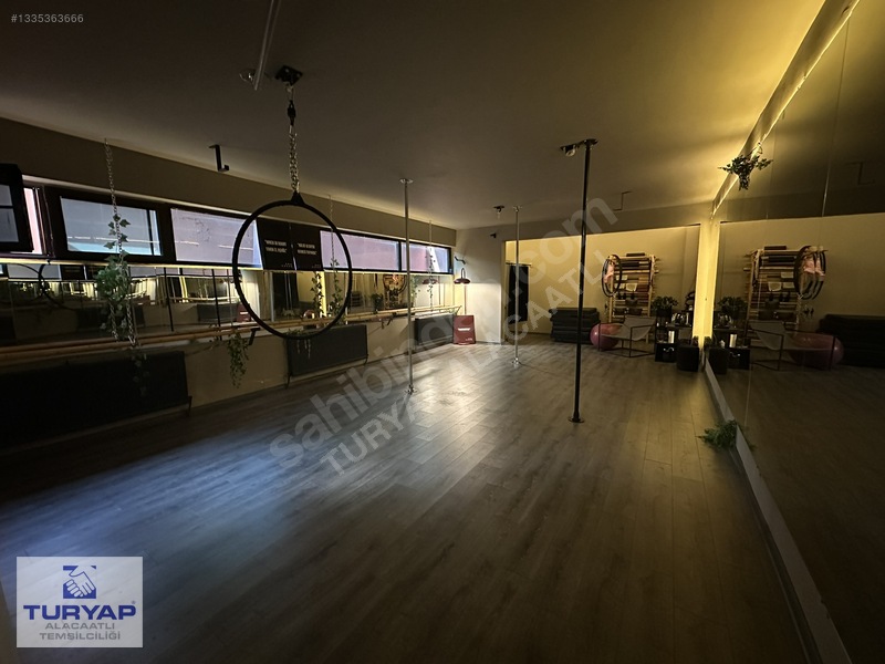 Turyap'tan Park Caddesinde Spor Salonunda Satılık Hisse — fotoğraf 2
