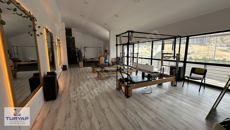 Turyap'tan Park Caddesinde Spor Salonunda Satılık Hisse — fotoğraf 5