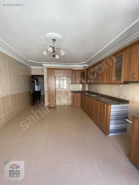 Bahçelievlerde 3+1 Kiralık Daire Merkezi Konumda — fotoğraf 9