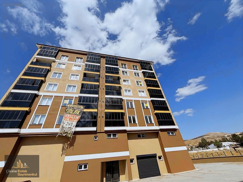 Çözüm Emlak'dan Kiralık 1+1 Eşyalı Daire — fotoğraf 3