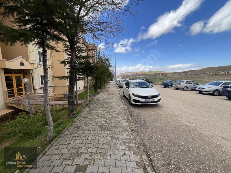 Çözüm Emlak"dan Satılık 2+1 Daire — fotoğraf 3