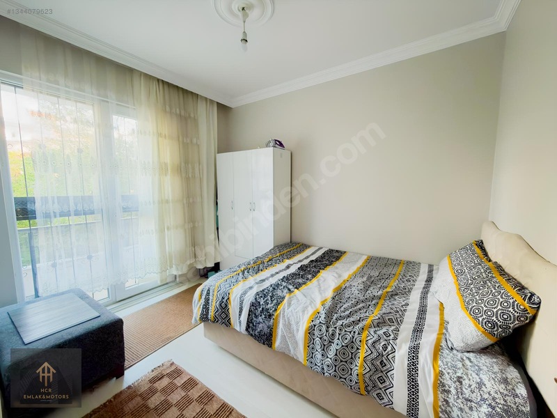 Merkezi Konumda Eşyalı Balkonlu Kiralık 1+1 Daire — fotoğraf 8